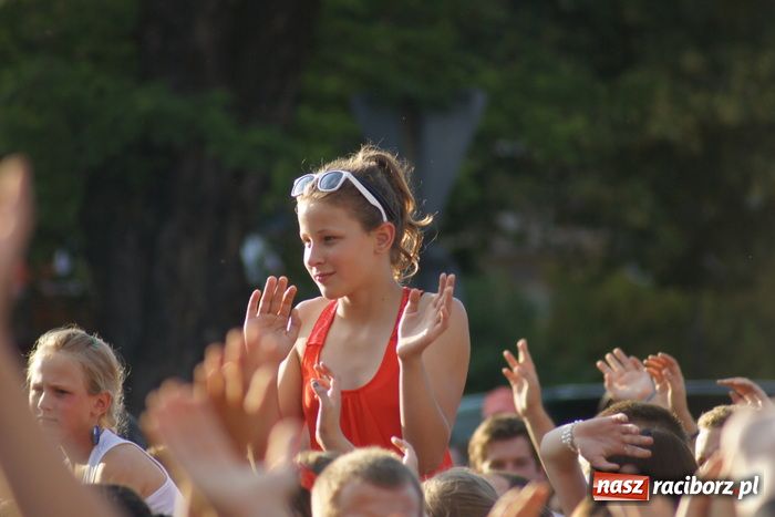 Zdjęcie w galerii na portalu naszraciborz.pl: Bednarek i Kombii - strzał w dziesiątkę wiadomości z regionu