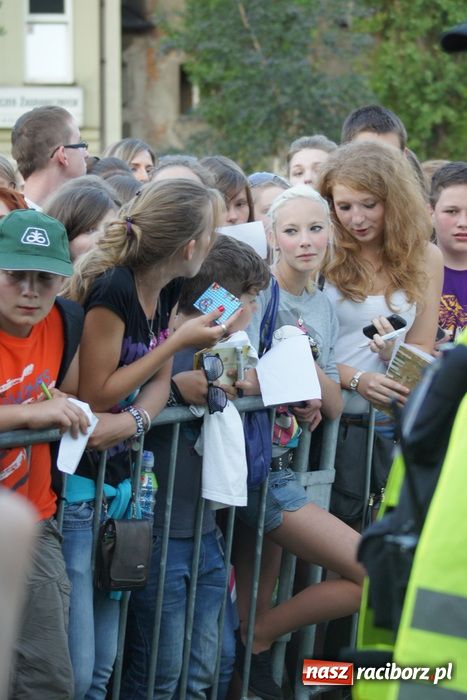 Zdjęcie w galerii na portalu naszraciborz.pl: Bednarek i Kombii - strzał w dziesiątkę wiadomości z regionu