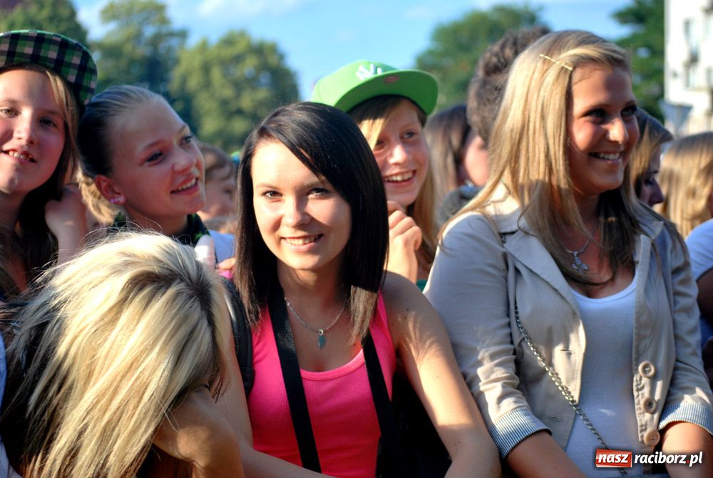 Zdjęcie w galerii na portalu naszraciborz.pl: Bednarek i Kombii - strzał w dziesiątkę wiadomości z regionu