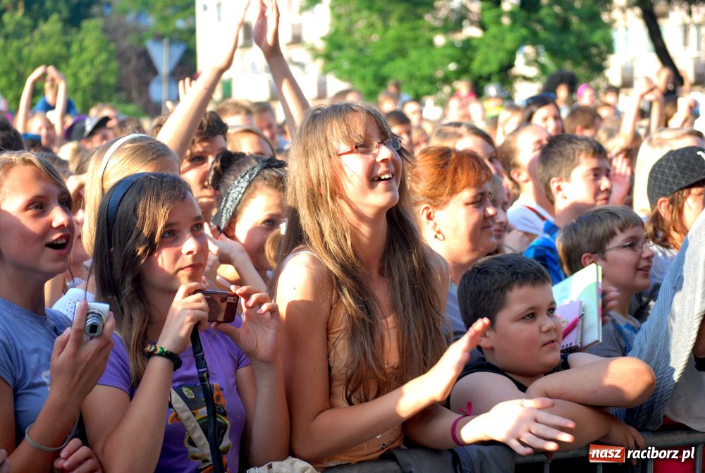 Zdjęcie w galerii na portalu naszraciborz.pl: Bednarek i Kombii - strzał w dziesiątkę wiadomości z regionu