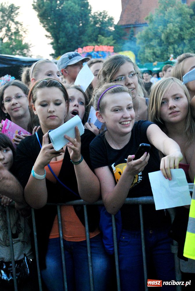 Zdjęcie w galerii na portalu naszraciborz.pl: Bednarek i Kombii - strzał w dziesiątkę wiadomości z regionu