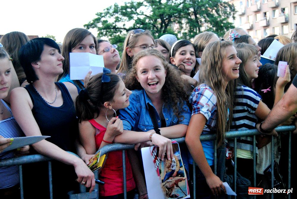 Zdjęcie w galerii na portalu naszraciborz.pl: Bednarek i Kombii - strzał w dziesiątkę wiadomości z regionu