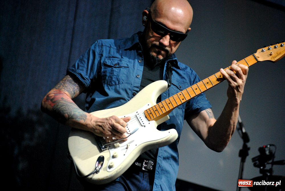 Zdjęcie w galerii na portalu naszraciborz.pl: Bednarek i Kombii - strzał w dziesiątkę wiadomości z regionu