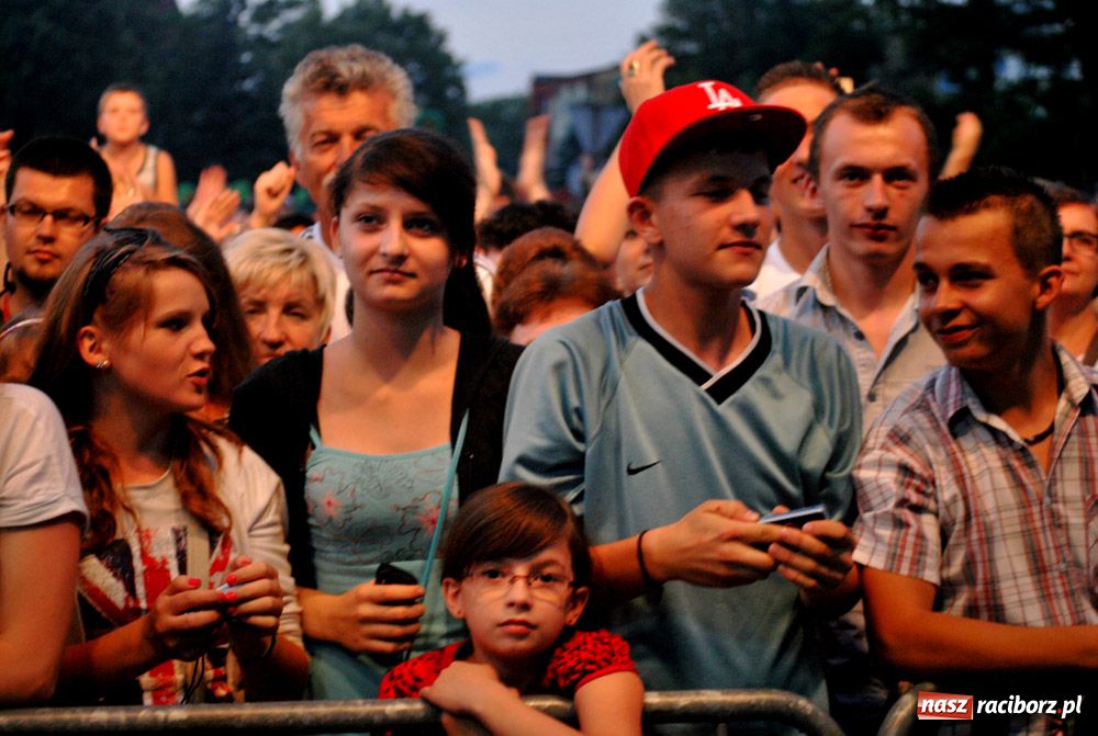 Zdjęcie w galerii na portalu naszraciborz.pl: Bednarek i Kombii - strzał w dziesiątkę wiadomości z regionu