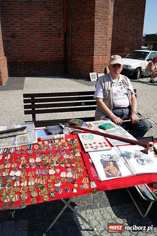 Zdjęcie w galerii na portalu naszraciborz.pl: Jarmark staroci wrócił do Raciborza wiadomości z regionu