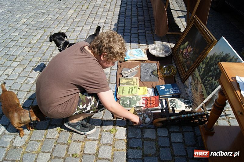 Zdjęcie w galerii na portalu naszraciborz.pl: Jarmark staroci wrócił do Raciborza wiadomości z regionu