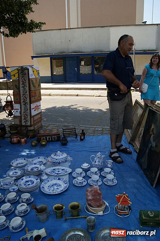 Zdjęcie w galerii na portalu naszraciborz.pl: Jarmark staroci wrócił do Raciborza wiadomości z regionu