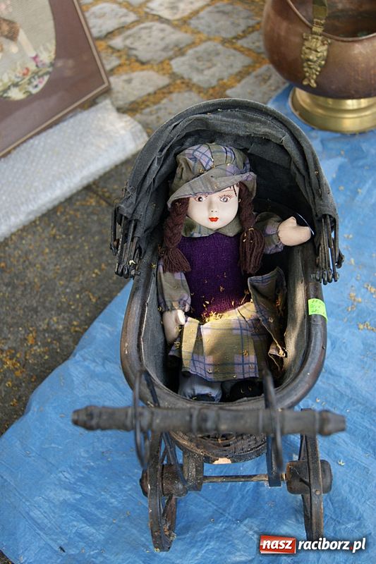 Zdjęcie w galerii na portalu naszraciborz.pl: Jarmark staroci wrócił do Raciborza wiadomości z regionu