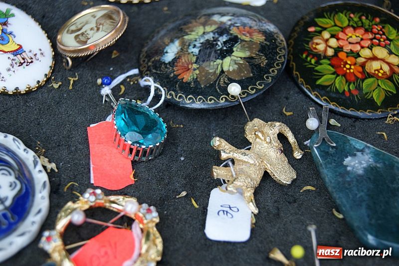 Zdjęcie w galerii na portalu naszraciborz.pl: Jarmark staroci wrócił do Raciborza wiadomości z regionu