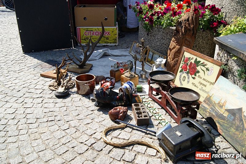 Zdjęcie w galerii na portalu naszraciborz.pl: Jarmark staroci wrócił do Raciborza wiadomości z regionu