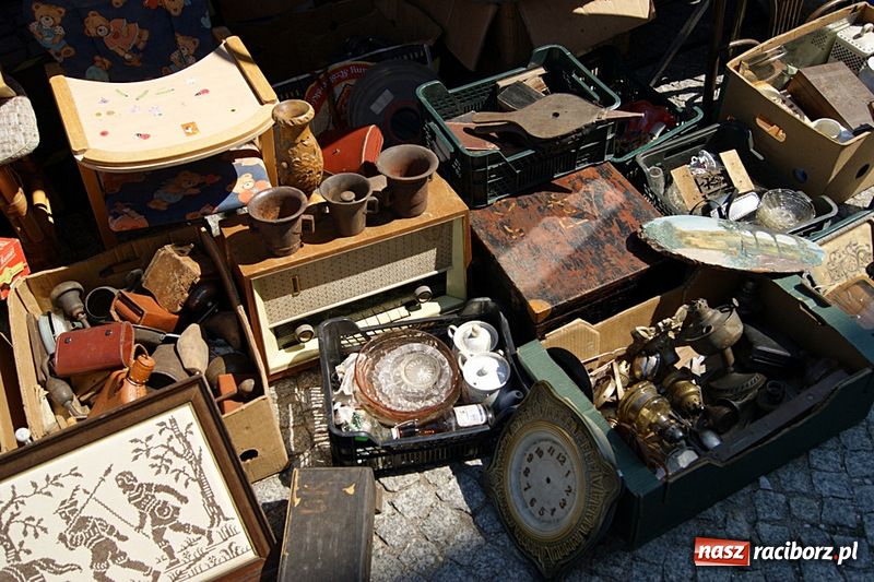 Zdjęcie w galerii na portalu naszraciborz.pl: Jarmark staroci wrócił do Raciborza wiadomości z regionu