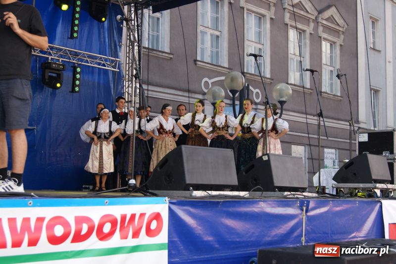 Zdjęcie w galerii na portalu naszraciborz.pl: Na Rynku zakończono Dni Raciborza wiadomości z regionu