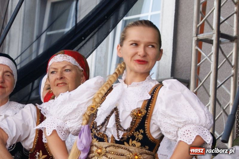 Zdjęcie w galerii na portalu naszraciborz.pl: Na Rynku zakończono Dni Raciborza wiadomości z regionu