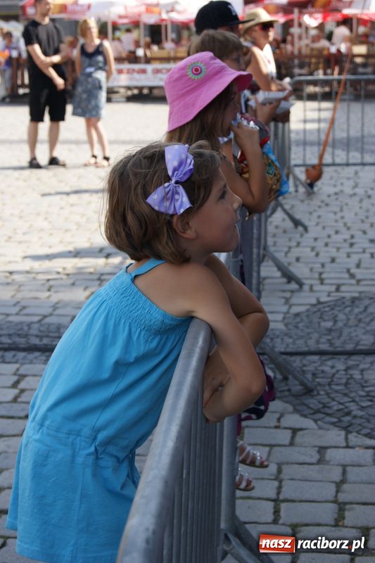 Zdjęcie w galerii na portalu naszraciborz.pl: Na Rynku zakończono Dni Raciborza wiadomości z regionu