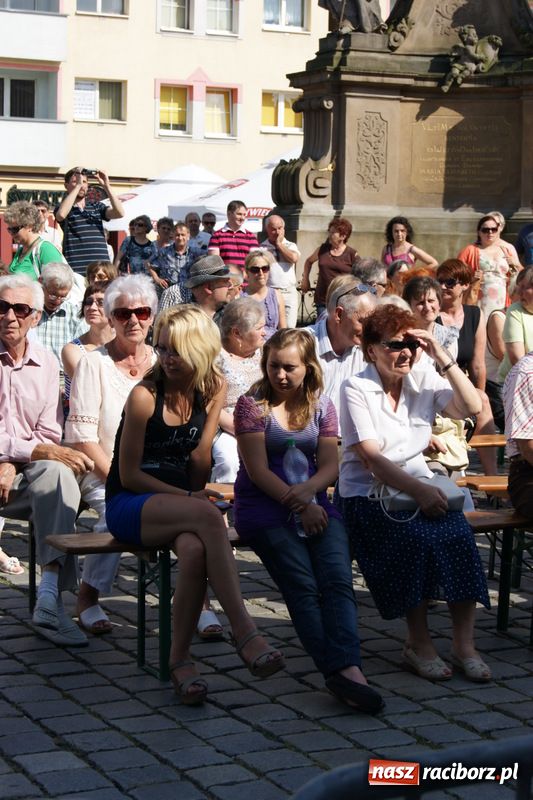 Zdjęcie w galerii na portalu naszraciborz.pl: Na Rynku zakończono Dni Raciborza wiadomości z regionu