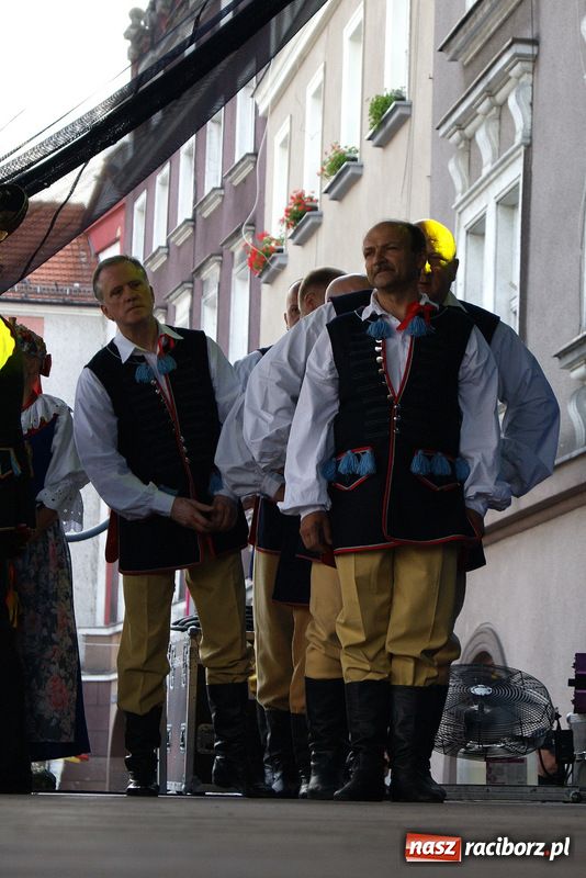 Zdjęcie w galerii na portalu naszraciborz.pl: Na Rynku zakończono Dni Raciborza wiadomości z regionu