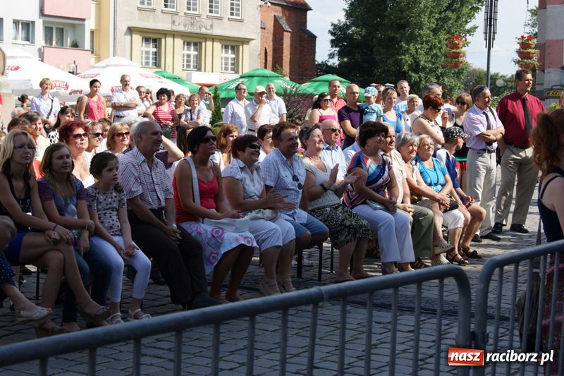 Zdjęcie w galerii na portalu naszraciborz.pl: Na Rynku zakończono Dni Raciborza wiadomości z regionu