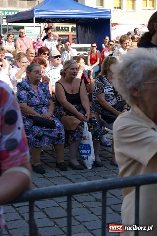 Zdjęcie w galerii na portalu naszraciborz.pl: Na Rynku zakończono Dni Raciborza wiadomości z regionu