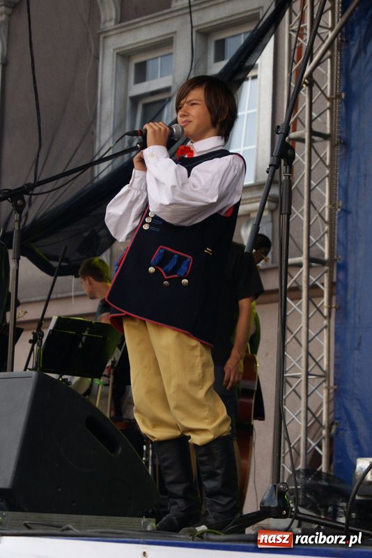 Zdjęcie w galerii na portalu naszraciborz.pl: Na Rynku zakończono Dni Raciborza wiadomości z regionu