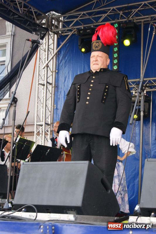 Zdjęcie w galerii na portalu naszraciborz.pl: Na Rynku zakończono Dni Raciborza wiadomości z regionu