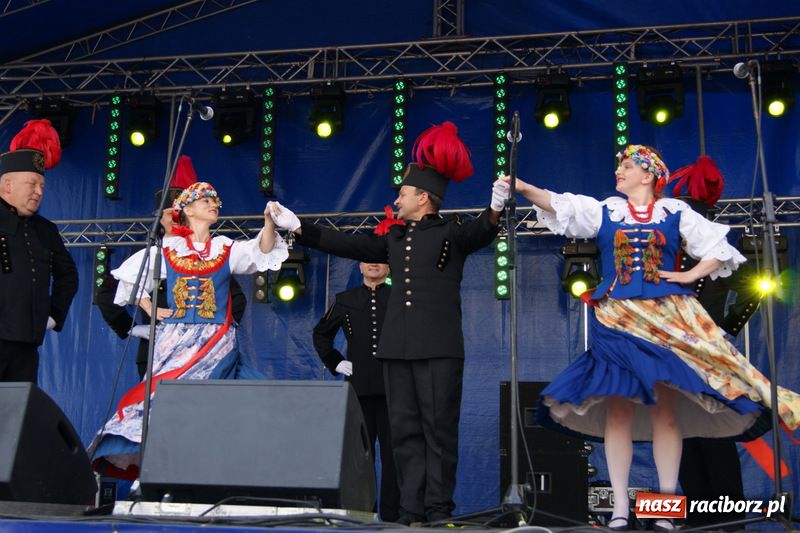 Zdjęcie w galerii na portalu naszraciborz.pl: Na Rynku zakończono Dni Raciborza wiadomości z regionu