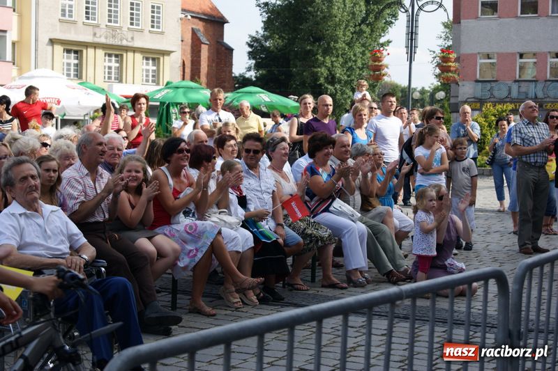 Zdjęcie w galerii na portalu naszraciborz.pl: Na Rynku zakończono Dni Raciborza wiadomości z regionu