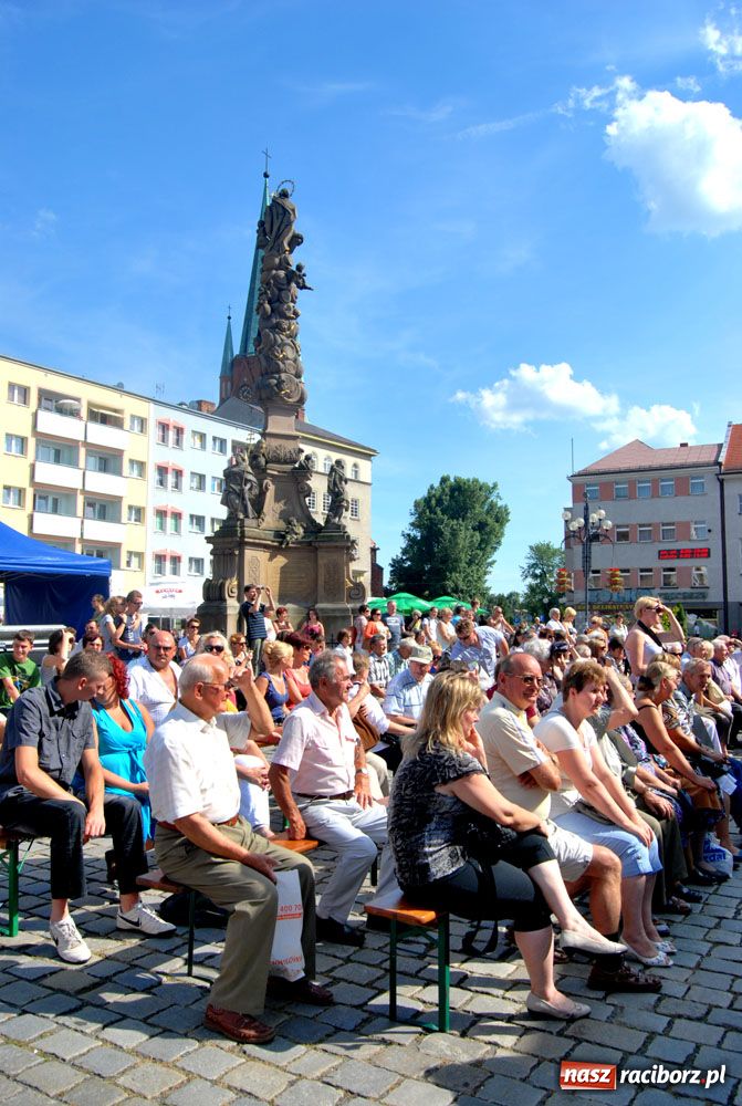 Zdjęcie w galerii na portalu naszraciborz.pl: Na Rynku zakończono Dni Raciborza wiadomości z regionu