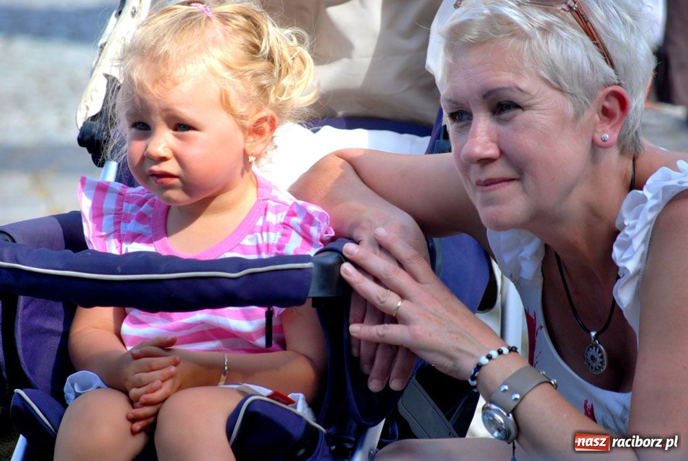 Zdjęcie w galerii na portalu naszraciborz.pl: Na Rynku zakończono Dni Raciborza wiadomości z regionu