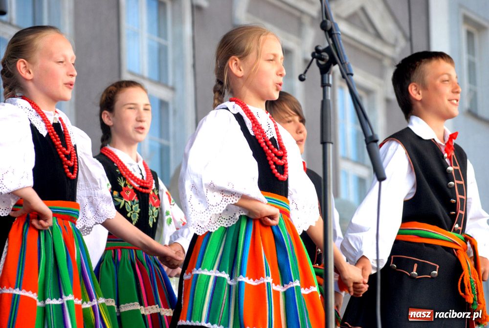 Zdjęcie w galerii na portalu naszraciborz.pl: Na Rynku zakończono Dni Raciborza wiadomości z regionu