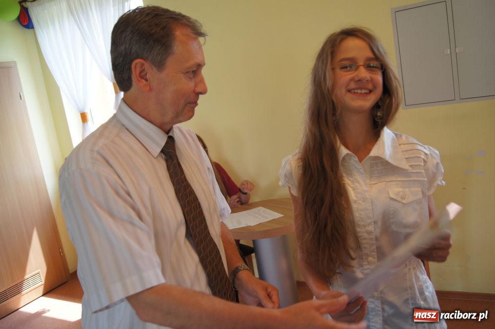 Zdjęcie w galerii na portalu naszraciborz.pl: W Rudniku wyróżniono najzdolniejszych wiadomości z regionu