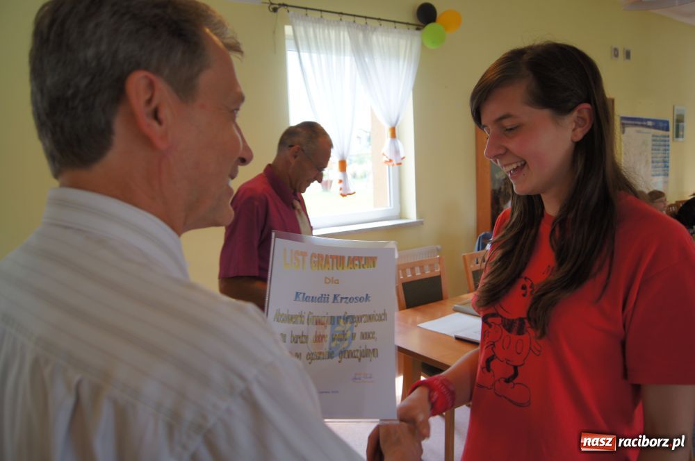 Zdjęcie w galerii na portalu naszraciborz.pl: W Rudniku wyróżniono najzdolniejszych wiadomości z regionu