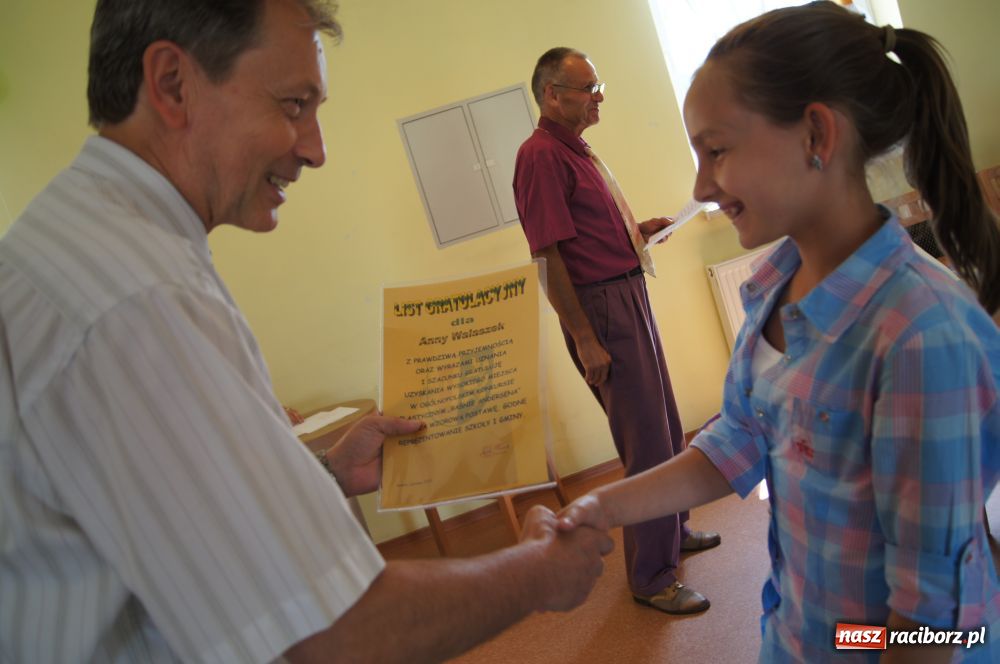 Zdjęcie w galerii na portalu naszraciborz.pl: W Rudniku wyróżniono najzdolniejszych wiadomości z regionu