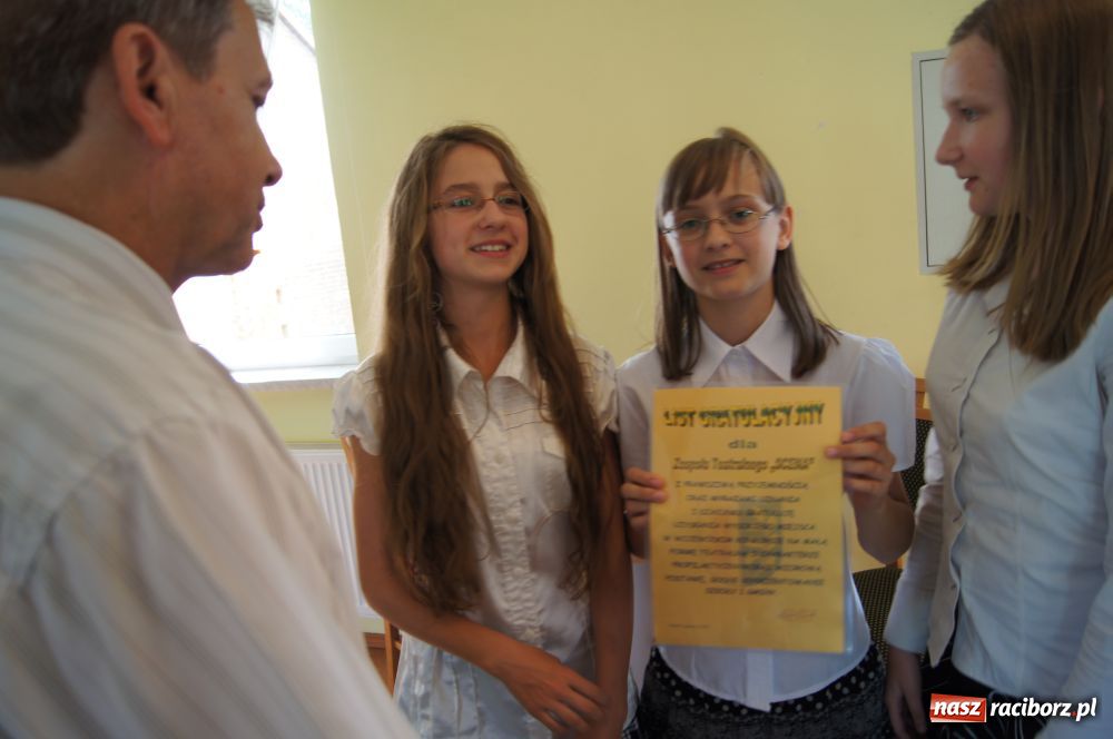 Zdjęcie w galerii na portalu naszraciborz.pl: W Rudniku wyróżniono najzdolniejszych wiadomości z regionu