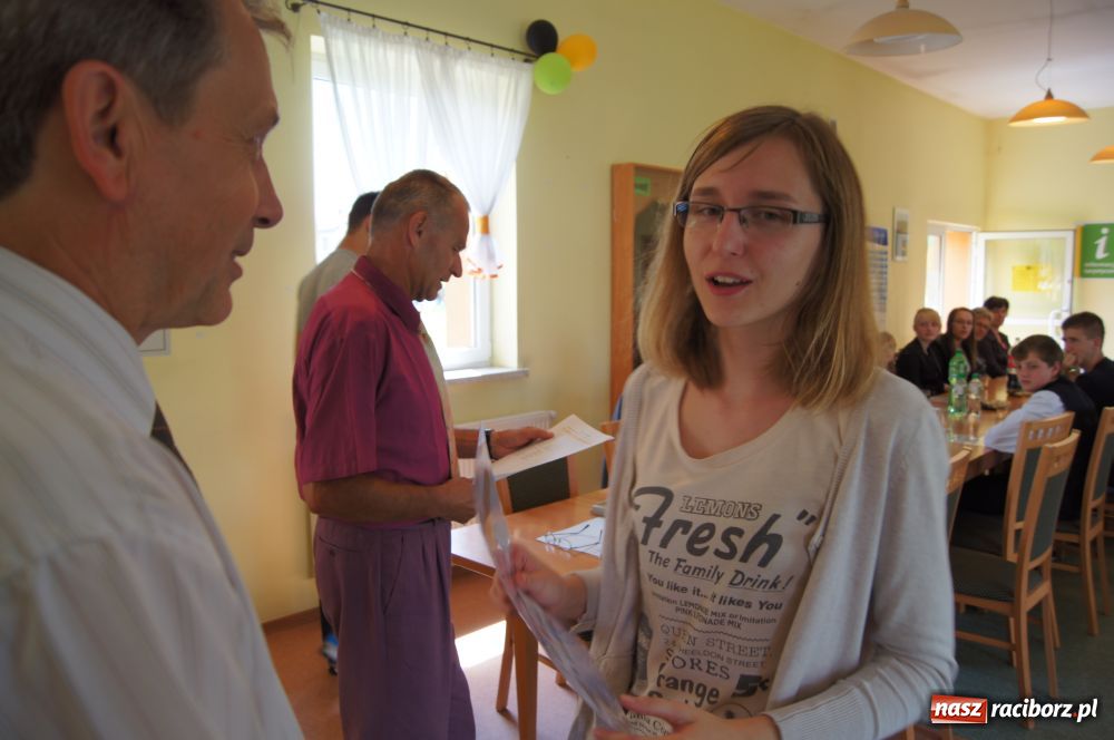 Zdjęcie w galerii na portalu naszraciborz.pl: W Rudniku wyróżniono najzdolniejszych wiadomości z regionu