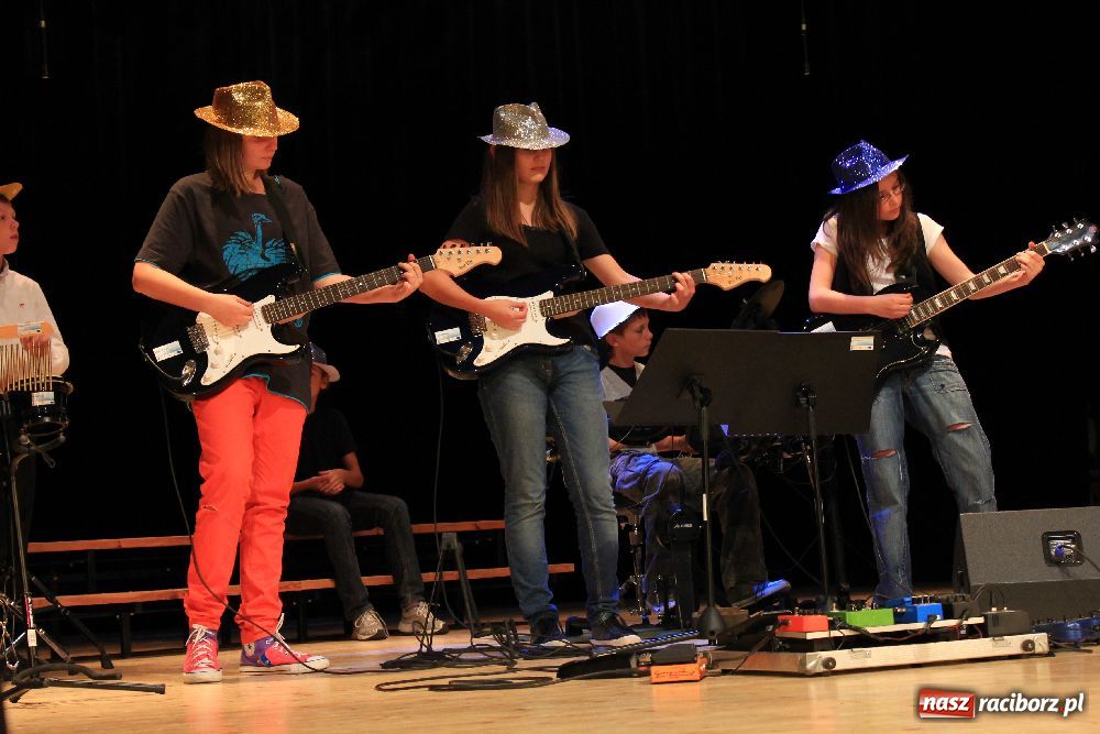Zdjęcie w galerii na portalu naszraciborz.pl: Zakończyli rok i podsumowali projekt wiadomości z regionu