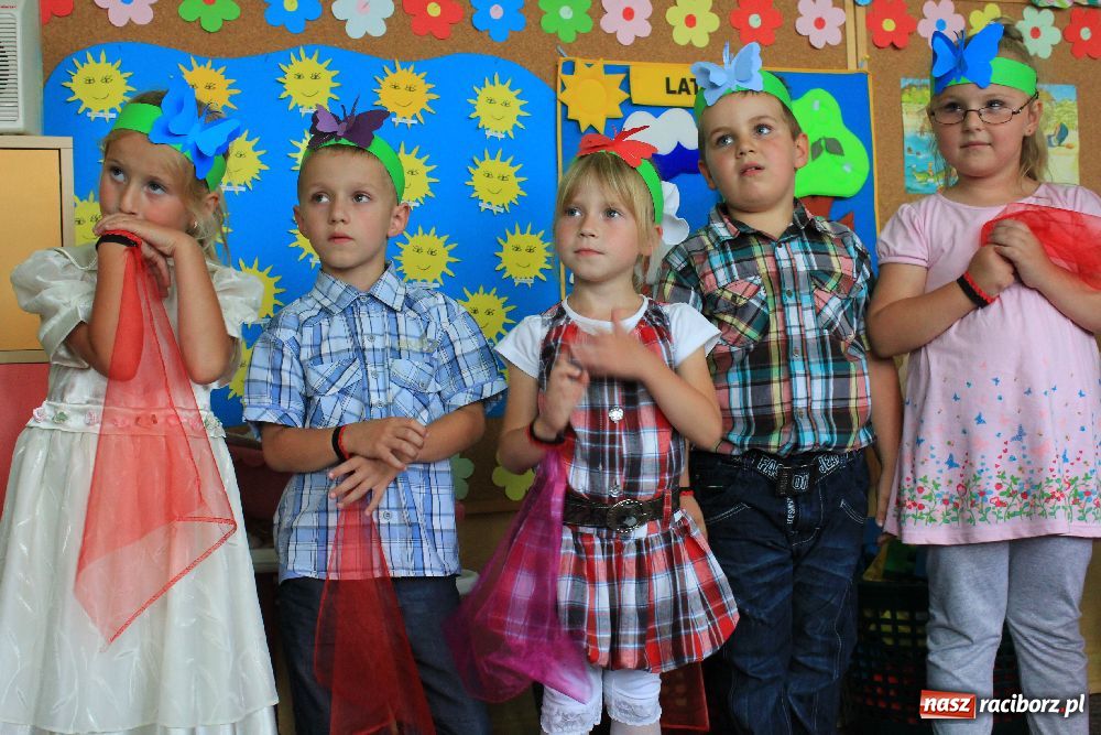 Zdjęcie w galerii na portalu naszraciborz.pl: Przedszkolaki mają już wakacje wiadomości z regionu
