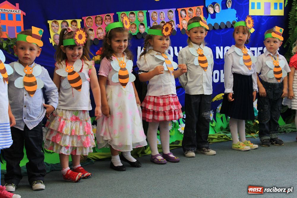 Zdjęcie w galerii na portalu naszraciborz.pl: Przedszkolaki mają już wakacje wiadomości z regionu