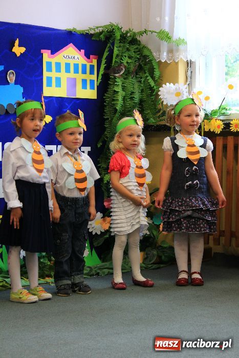 Zdjęcie w galerii na portalu naszraciborz.pl: Przedszkolaki mają już wakacje wiadomości z regionu