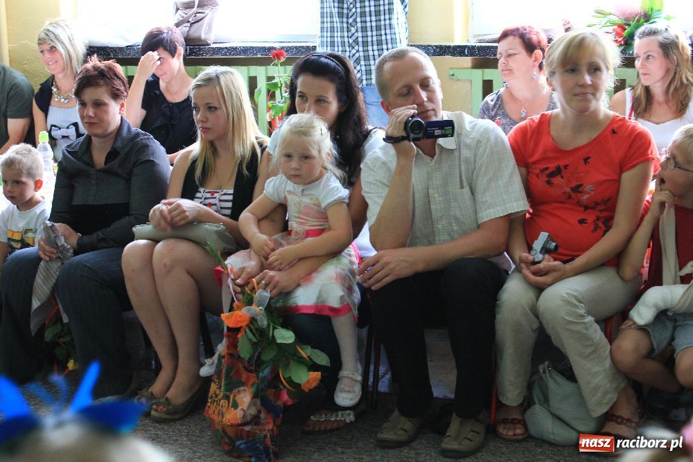 Zdjęcie w galerii na portalu naszraciborz.pl: Przedszkolaki mają już wakacje wiadomości z regionu