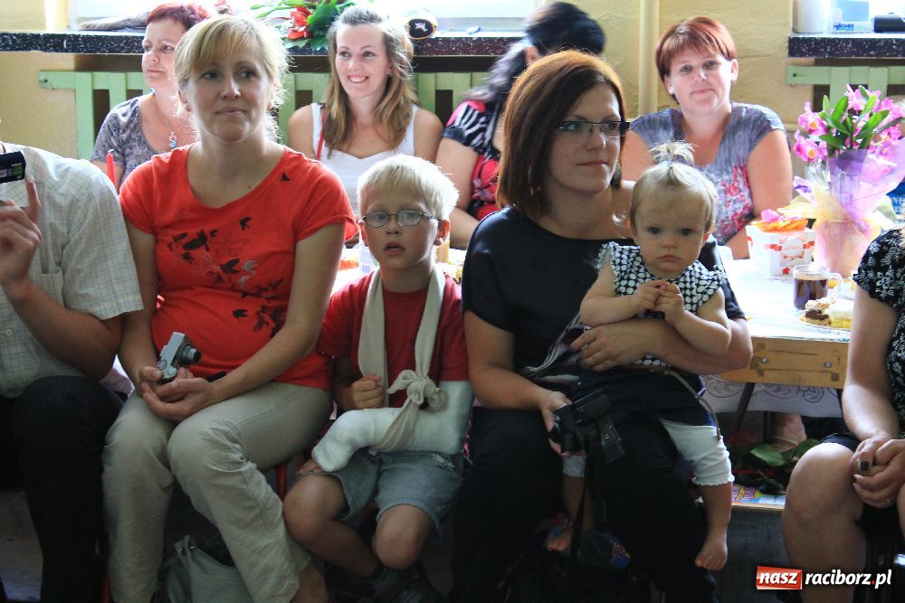 Zdjęcie w galerii na portalu naszraciborz.pl: Przedszkolaki mają już wakacje wiadomości z regionu