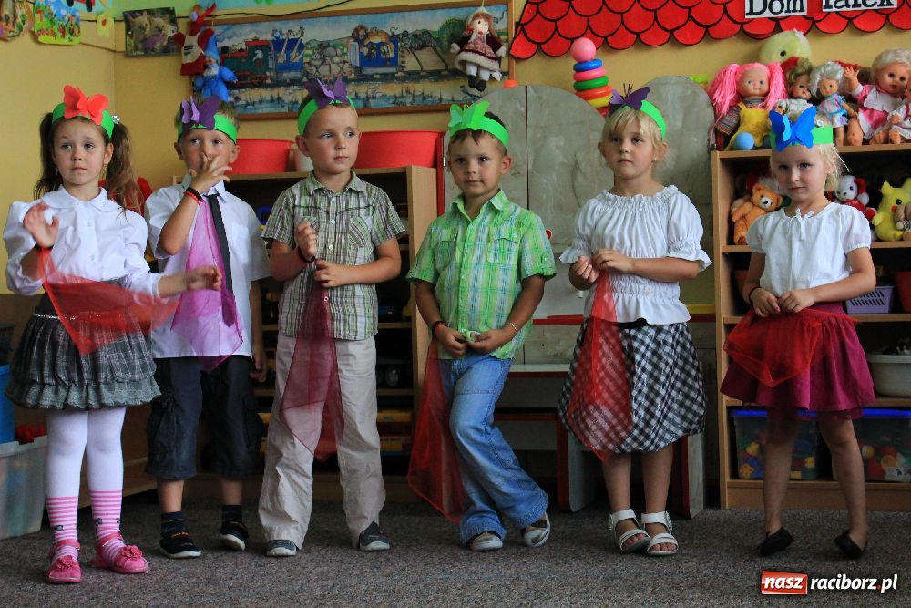 Zdjęcie w galerii na portalu naszraciborz.pl: Przedszkolaki mają już wakacje wiadomości z regionu