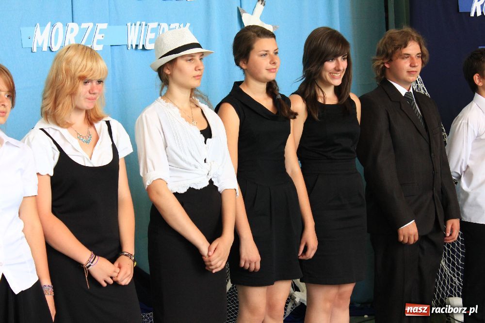 Zdjęcie w galerii na portalu naszraciborz.pl: Miejskie zakończenie roku szkolnego w G2 wiadomości z regionu