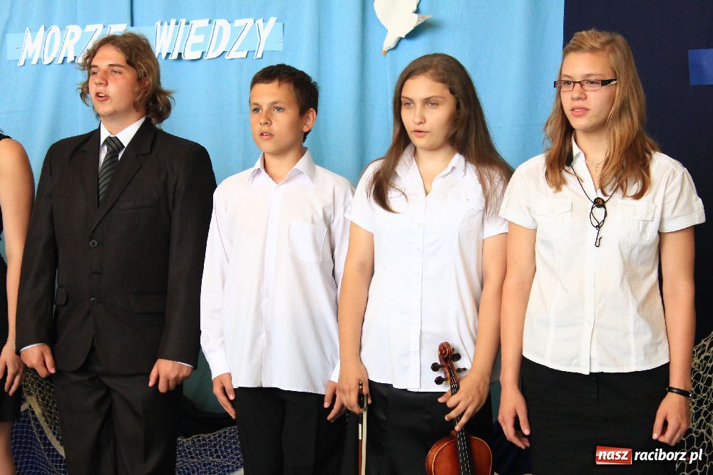 Zdjęcie w galerii na portalu naszraciborz.pl: Miejskie zakończenie roku szkolnego w G2 wiadomości z regionu