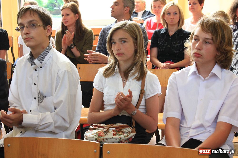 Zdjęcie w galerii na portalu naszraciborz.pl: Miejskie zakończenie roku szkolnego w G2 wiadomości z regionu