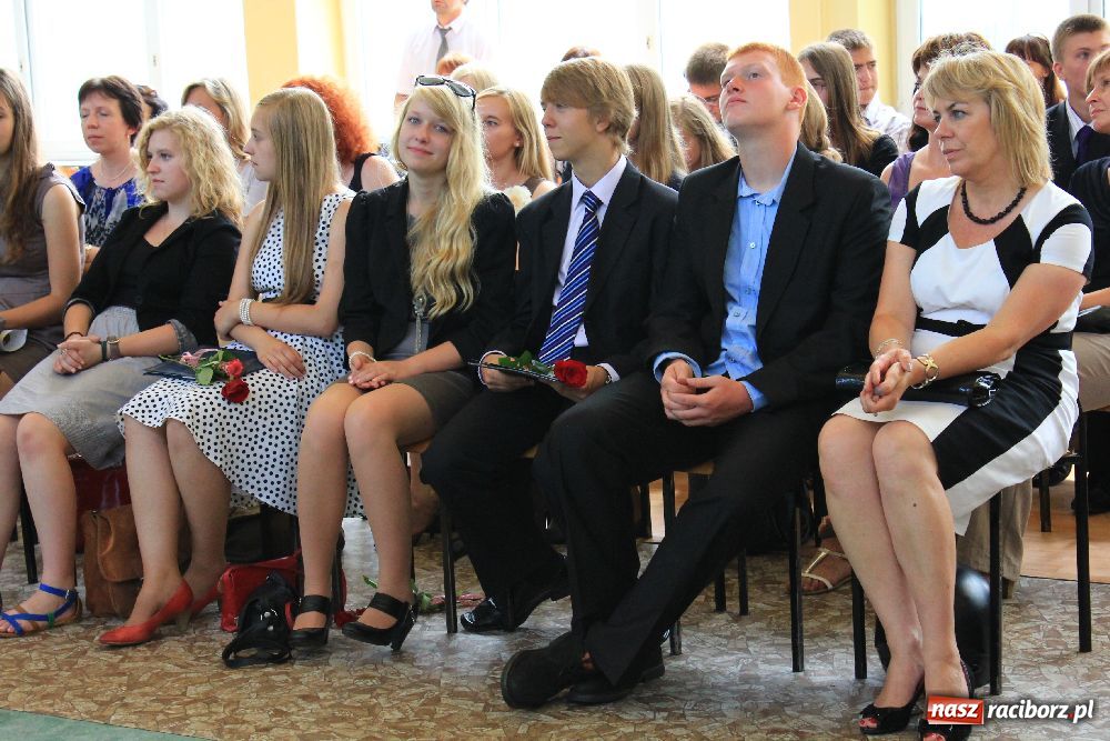 Zdjęcie w galerii na portalu naszraciborz.pl: Miejskie zakończenie roku szkolnego w G2 wiadomości z regionu