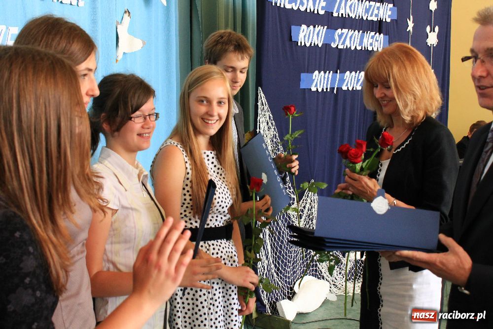 Zdjęcie w galerii na portalu naszraciborz.pl: Miejskie zakończenie roku szkolnego w G2 wiadomości z regionu
