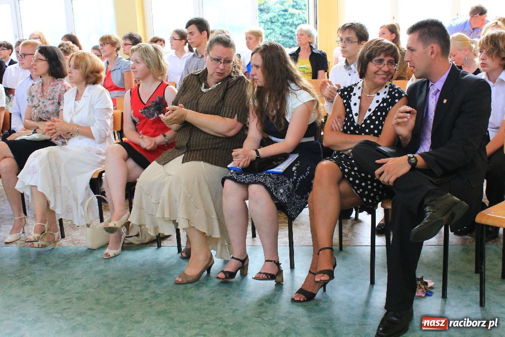 Zdjęcie w galerii na portalu naszraciborz.pl: Miejskie zakończenie roku szkolnego w G2 wiadomości z regionu