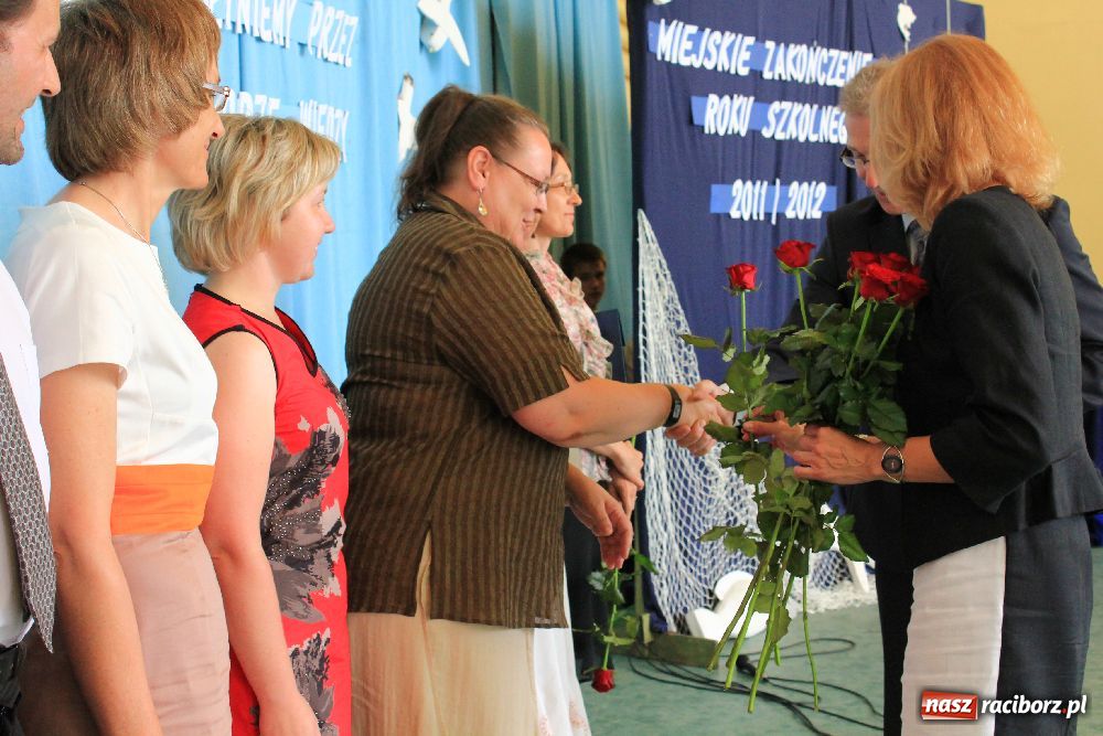 Zdjęcie w galerii na portalu naszraciborz.pl: Miejskie zakończenie roku szkolnego w G2 wiadomości z regionu