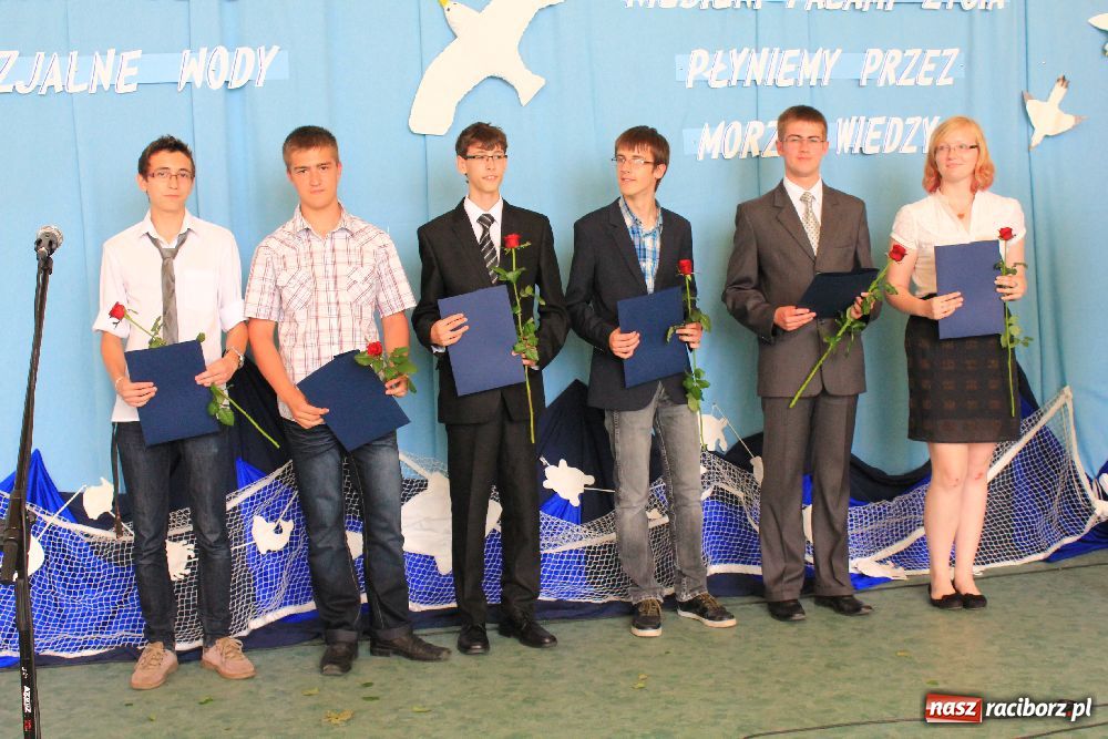 Zdjęcie w galerii na portalu naszraciborz.pl: Miejskie zakończenie roku szkolnego w G2 wiadomości z regionu