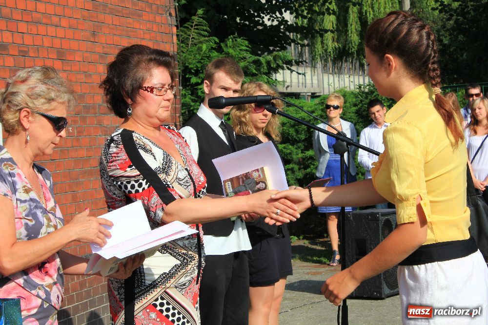 Zdjęcie w galerii na portalu naszraciborz.pl: Uczniowie ZSZ zakończyli rok szkolny wiadomości z regionu